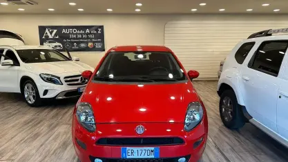 Usata Fiat Punto Lounge 85 CV (62 kW) 2013 Rosso Utilitaria