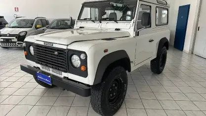 Gebraucht Land Rover Defender 122 PS (89 kW) 2001 Weiß SUV