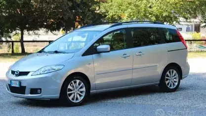 Usata Mazda 5 Dynamic 143 CV (105 kW) 2007 Grigio Monovolume