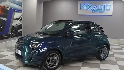 Usata Fiat 500e Icon 86 kW (118 CV) 2022 Cabrio
