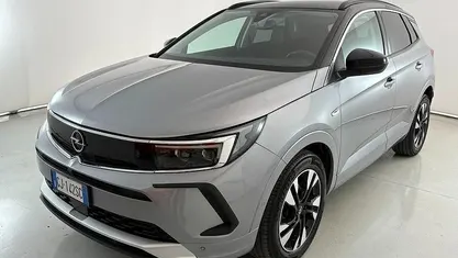 Usata 2022 Opel Grandland X Ultimate SUV | 16.900 € (Buon prezzo)