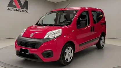 Rosso Usata 2017 Fiat Qubo Active Monovolume | 9800 € (Buon prezzo)