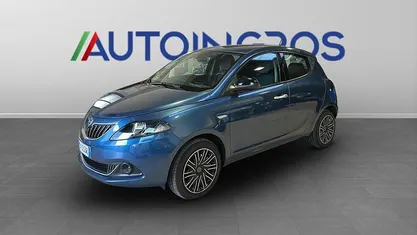 Usata 2023 Lancia Ypsilon Silver Due volumi | 12.890 € (Buon prezzo)