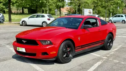 Usata Ford Mustang 305 CV (224 kW) 2010 Rosso Coupé