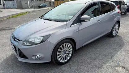 Usata Ford Focus Titanium 116 CV (85 kW) 2013 Grigio Berlina