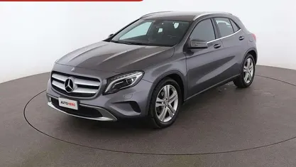 Usata Mercedes GLA200 136 CV (100 kW) 2015 Grigio SUV