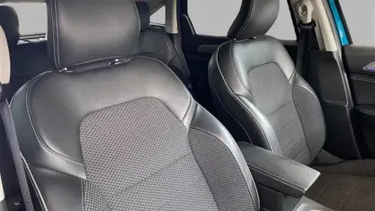 Usata Renault Arkana Techno 145 CV (106 kW) 2023 Blu scuro SUV