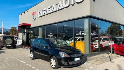 Usata Ford Fiesta 68 CV (50 kW) 2006 Utilitaria