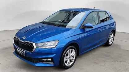 Blu/azzurro Usata 2024 Skoda Fabia Selection Due volumi | 16.500 € (Buon prezzo)