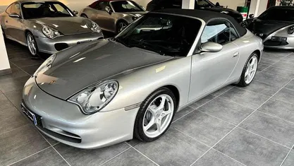 Usata Porsche 911 Carrera Cabriolet 320 CV (235 kW) 2004 Cabrio