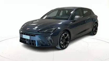Usata Cupra Leon 150 CV (110 kW) 2025 Vari colori pastello Berlina