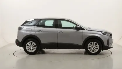 Usata Peugeot 3008 Active 131 CV (96 kW) 2022 Grigiogrigio SUV