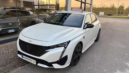 Grigio Usata 2024 Opel Crossland X Elegance SUV | 16.500 € (Buon prezzo)