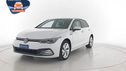 Usata 2020 VW Golf Style Tre volumi | 19.900 € (Buon prezzo)