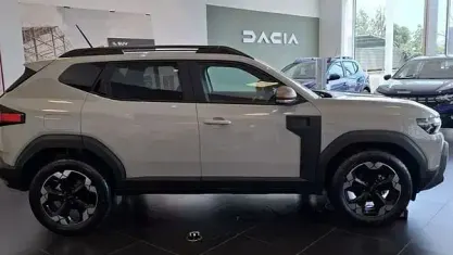 Nuova Dacia Duster 122 CV (89 kW) 2026 Bianco