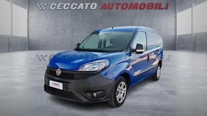 Usata Fiat Doblò 95 CV (69 kW) 2018 Blu Monovolume