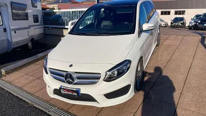 Usata Mercedes B180 109 CV (80 kW) 2018 Bianco Monovolume