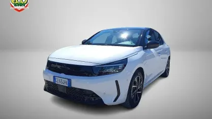 Usata Opel Corsa 101 CV (74 kW) 2025 Bianco Utilitaria