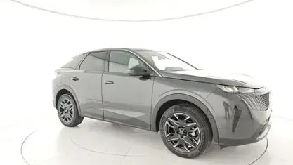 Usata Peugeot 3008 Allure 136 CV (100 kW) 2025 Grigio scuro SUV