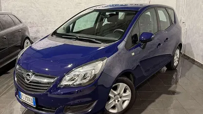 Usata Opel Meriva 101 CV (74 kW) 2016 Blu/azzurro Monovolume