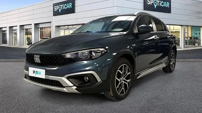 Usata Fiat Tipo Cross 131 CV (96 kW) 2023 Berlina