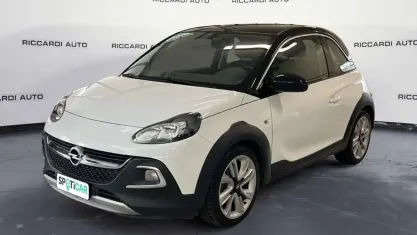 Usata Opel Adam Rocks Rocks 69 CV (50 kW) 2018 Bianco Utilitaria