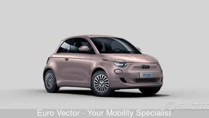 Oro Usata 2023 Fiat 500e Tre volumi | 19.000 € (Buon prezzo)