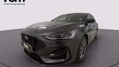 Magnetic grey Usata 2024 Ford Focus ST-Line Tre volumi | 21.470 € (Buon prezzo)