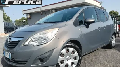 Usata Opel Meriva 101 CV (74 kW) 2010 Grigio Monovolume