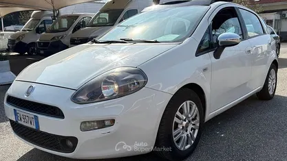 Usata Fiat Grande Punto 84 CV (61 kW) 2014 Utilitaria