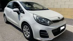 Usata 2016 Kia Rio Tre volumi | 5900 € (Super prezzo)