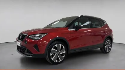 Usata Seat Arona FR 95 CV (69 kW) 2023 Rosso / pastello SUV