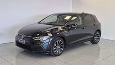Nero Usata 2022 VW Golf VIII Life Tre volumi | 21.590 € (Buon prezzo)
