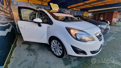 Usata Opel Meriva 120 CV (88 kW) 2012 Monovolume