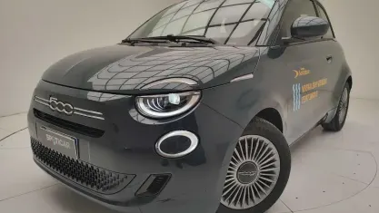 Usata Fiat 500 65 CV (47 kW) 2025 Blu Berlina