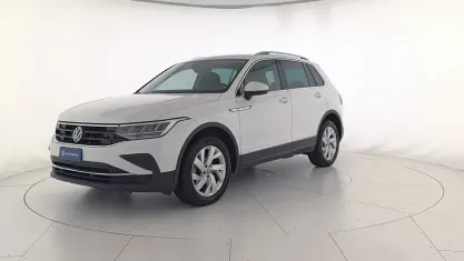 Usata VW Tiguan Life 150 CV (110 kW) 2021 Bianco SUV