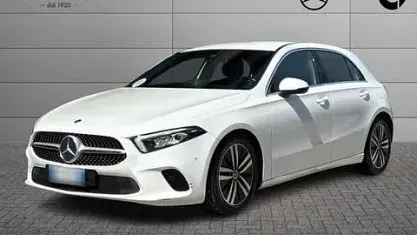 Usata Mercedes A180 Business 116 CV (85 kW) 2020 Bianco Utilitaria