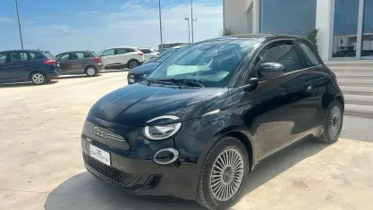 Occasion Fiat 500e Icon 86 kW (118 PK) 2024 Nessuno(met.) Sedan
