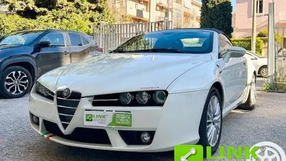 Begagnad Alfa Romeo Spider 209 HK (153 kW) 2009 Cab