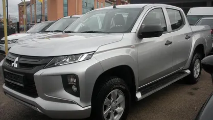 Usata Mitsubishi L200 Select 149 CV (109 kW) 2023 Pick-up