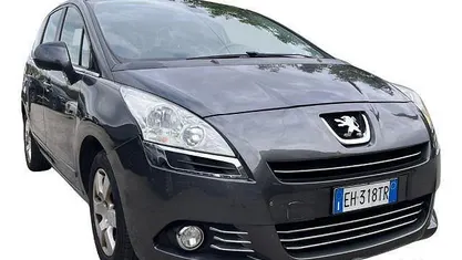 Usata Peugeot 5008 Family 112 CV (82 kW) 2011 Monovolume