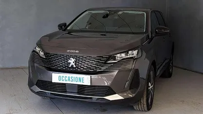 Usata Peugeot 5008 Allure 131 CV (96 kW) 2023 Grigio SUV
