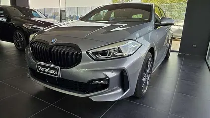 Grigio Usata 2024 BMW 120 Comfort Edition Due volumi | 36.700 € (Buon prezzo)