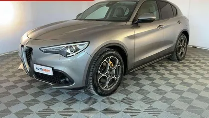 Usata Alfa Romeo Stelvio Executive 190 CV (139 kW) 2018 Grigio SUV