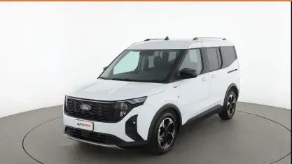 Begagnad Ford Tourneo Courier Active 125 HK (91 kW) 2024 Vit Minibuss