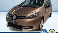 Oro metallizzato Usata 2015 Renault Scénic III LIMITED Monovolume | 10.200 € (Molto cara)