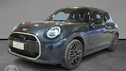 Ny Mini Cooper Favoured 114 kW (156 HK) 2026 Grå Hatchback