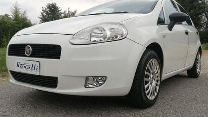 Usata Fiat Grande Punto 75 CV (55 kW) 2013 Bianco Utilitaria