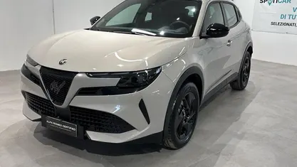 Usata 2025 Alfa Romeo Junior SUV | 26.000 € (Buon prezzo)