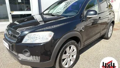 Usata Chevrolet Captiva LS 150 CV (110 kW) 2008 Nero SUV